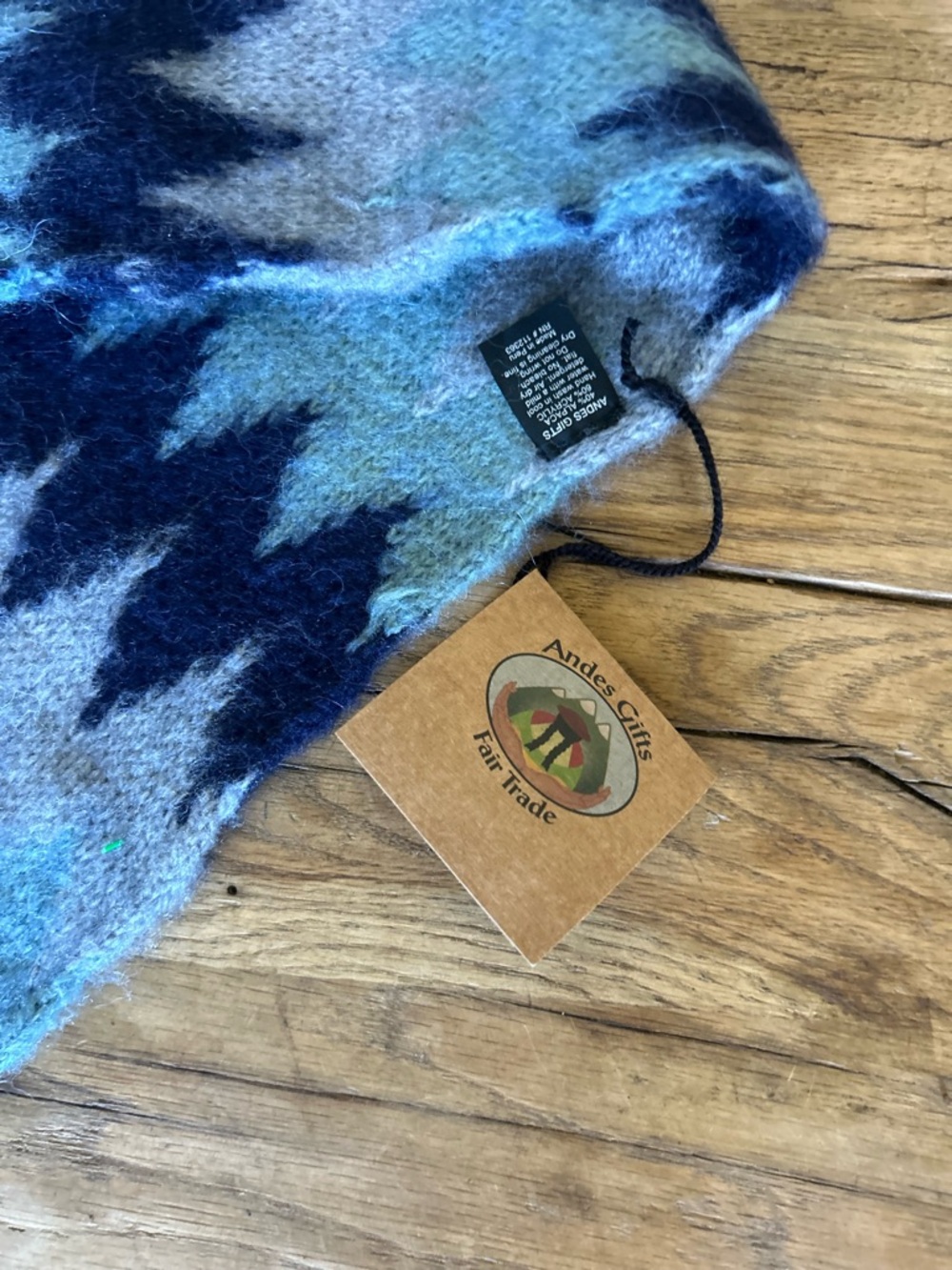 Andes Gifts alpaca blend Blue Patterned Wool infinity Scarf new native - Picture 2 of 7